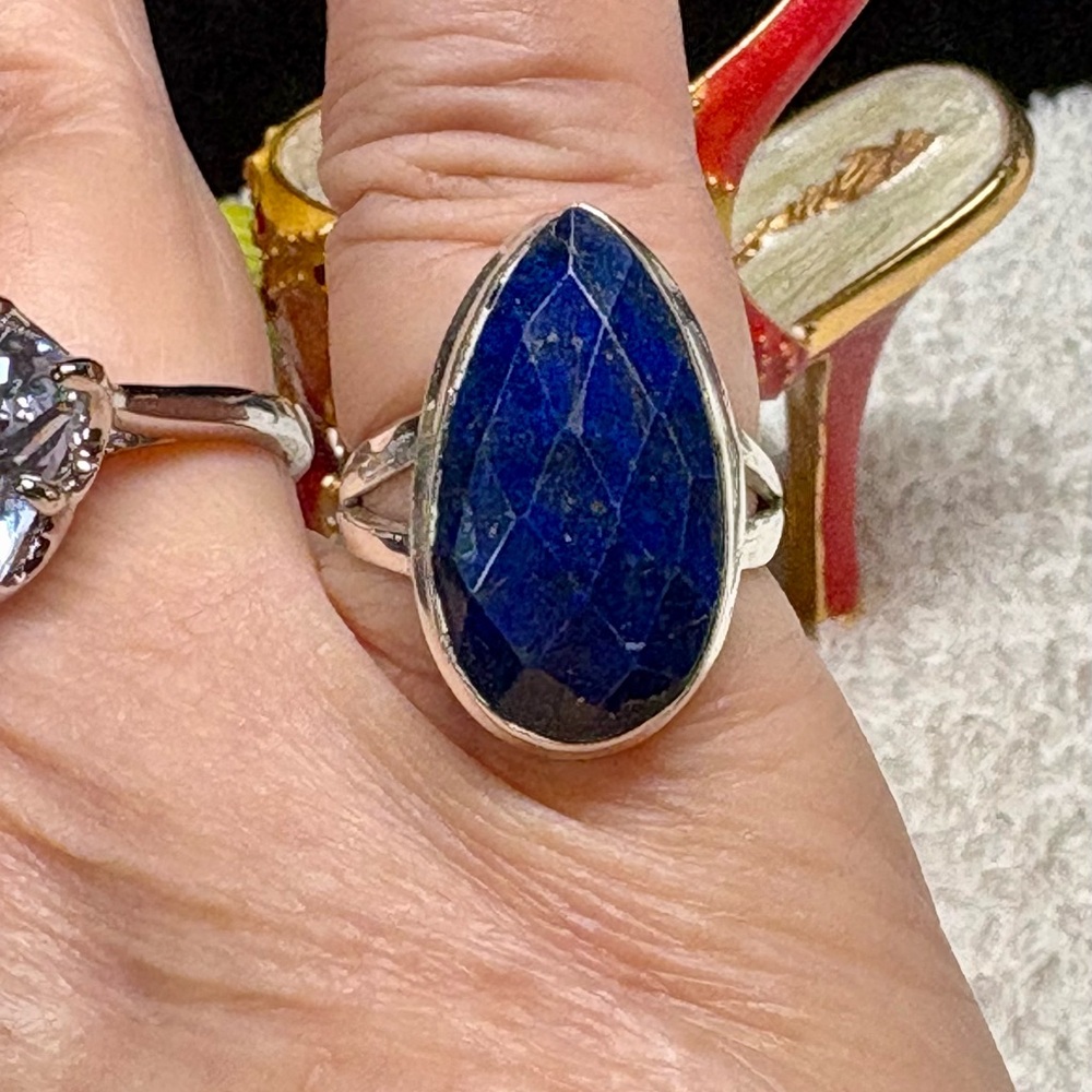 Silver and faceted Lapis lazuli Gemstone Ring